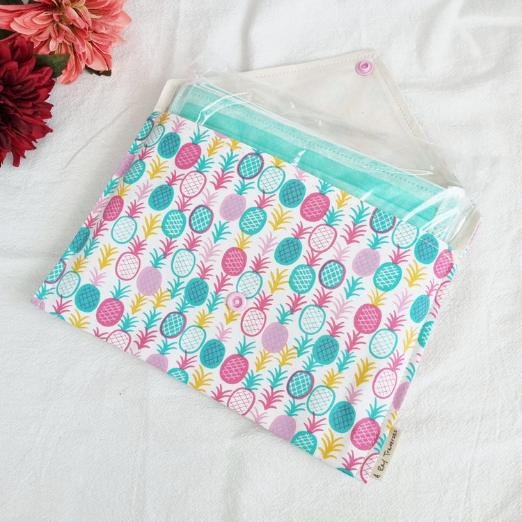Envelope Pouch (Colorful Pineapples)